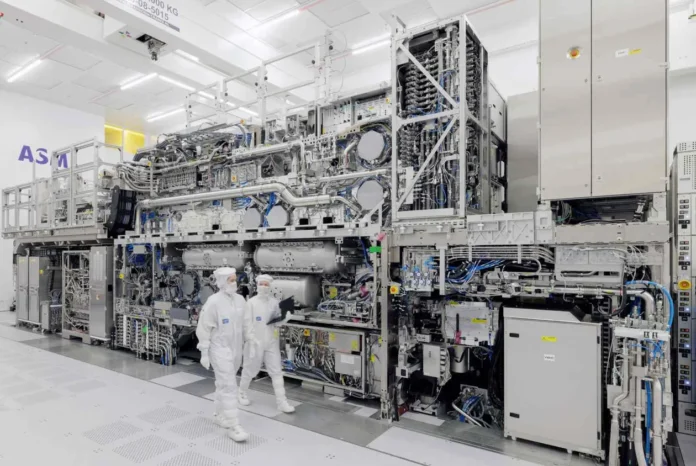 ASML EUV machine