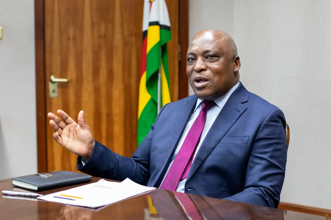 Zimbabwe’s Currency Experiment: Between Theoretical Valuation and Market Reality Zimbabwe’s Currency Experiment: Between Theoretical Valuation and Market Reality