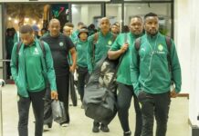 Things Fall Apart In the Warriors Camp As Players Revolt Against New Coach