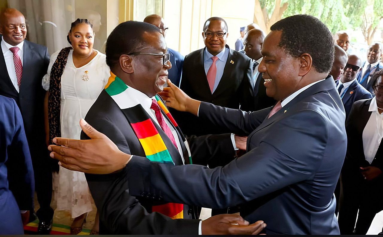 Zimbabwean President Mnangagwa and Zambia President Hakainde Hichilema