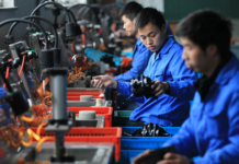 China’s Economic Strength Masks Growing Strain on Households and Small Businesses