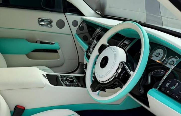 Custom Rolls-Royce Wraith heads to Zimbabwe, Mnangagwa’s People Continue to Pilage and Plunder