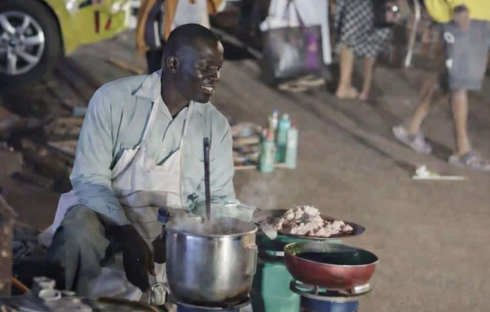 Man Filmed Cooking Sadza in Harare CBD Detained