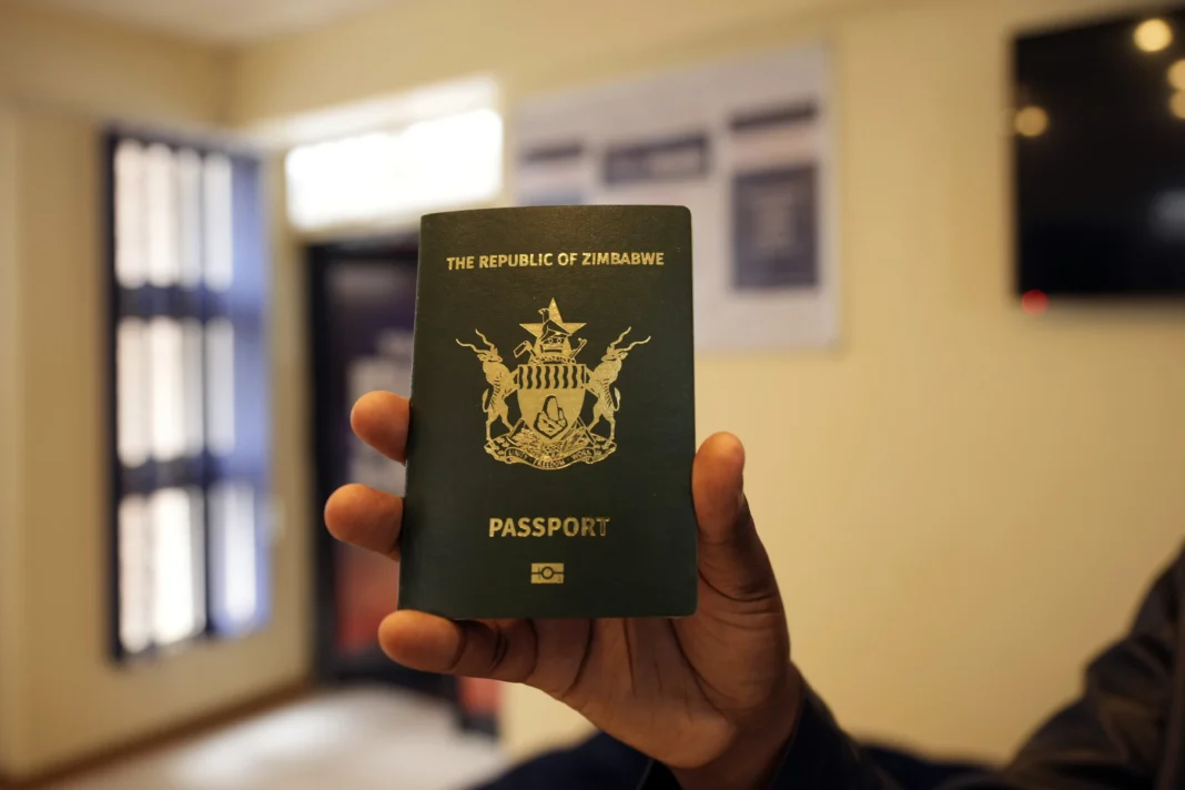 SA Home Affairs says no change in Zimbabwe exemption permits policy following confusion SA Home Affairs says no change in Zimbabwe exemption permits policy following confusion