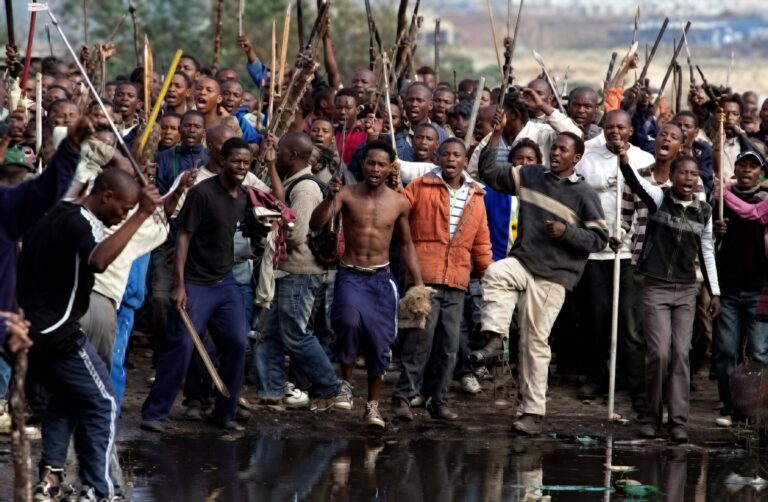Zimbabwean and Nigerian authorities warn citizens of serious risks as protests turn violent in SA