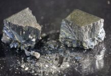 Zimbabwe tightens grip on raw mineral exports