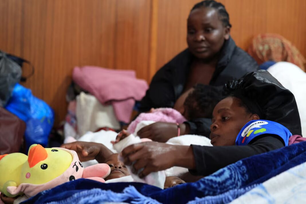 African migrants flee into the mountains as South Africa’s xenophobic violence surges African migrants flee into the mountains as South Africa’s xenophobic violence surges