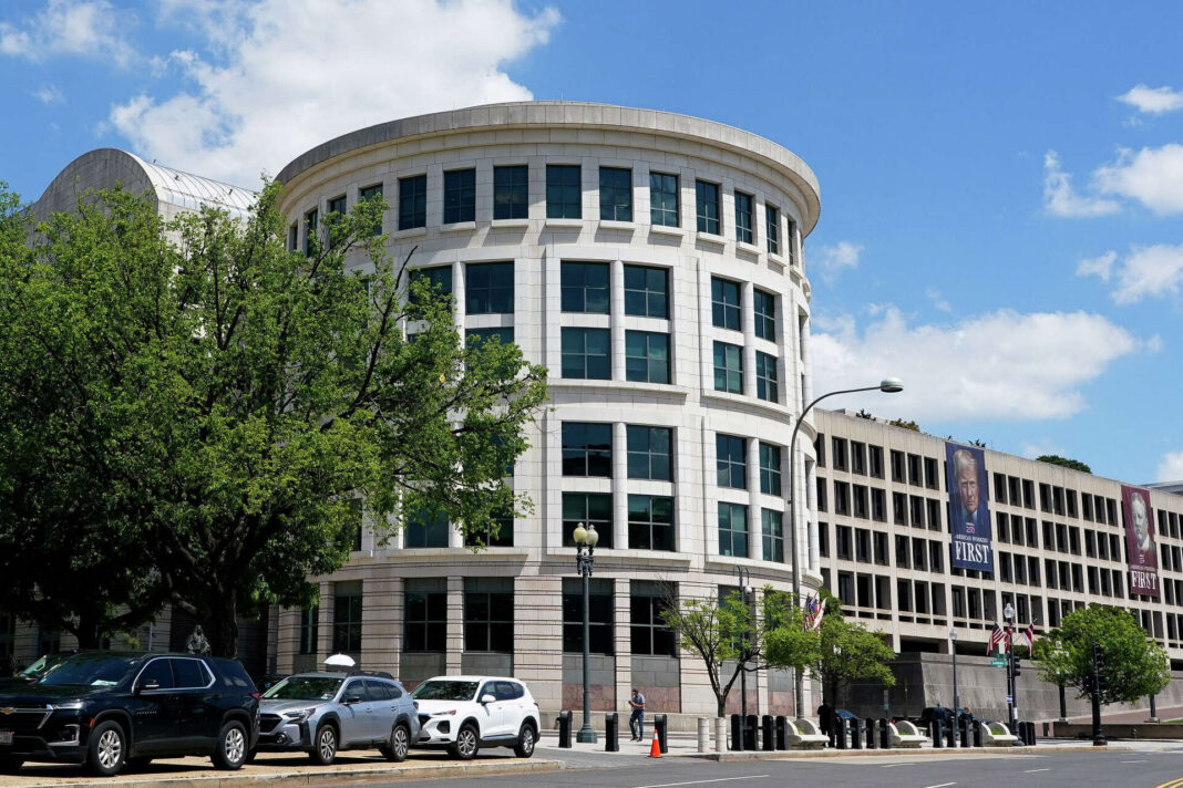 US Court Clears Way for Enforcement of US$250 Million Award Against Zimbabwe US Court Clears Way for Enforcement of US$250 Million Award Against Zimbabwe
