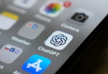 Some US adults are using AI for financial guidance but few trust it, Gallup poll finds