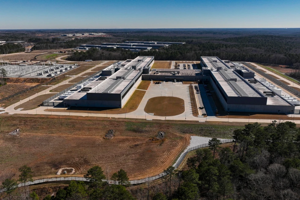 South Africa’s Data Centre Boom Faces Scrutiny Over Water, Power and Infrastructure Costs South Africa’s Data Centre Boom Faces Scrutiny Over Water, Power and Infrastructure Costs