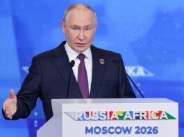 Putin courts Africa leaders at Moscow summit